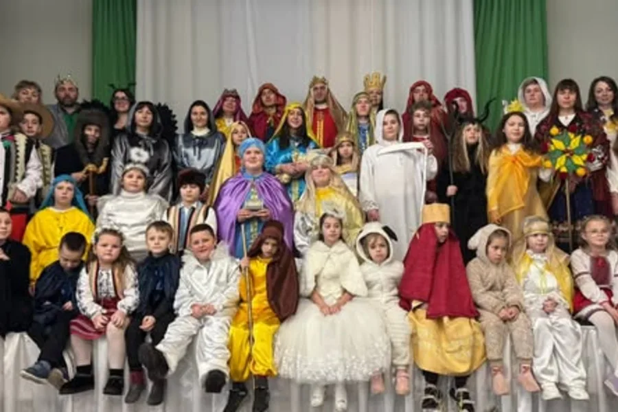Шкільний фестиваль вертепів